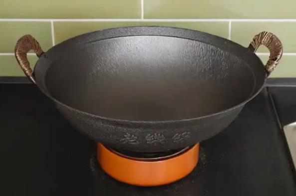 How to Choose a Chinese Wok: A Beginner’s Buying Guide
