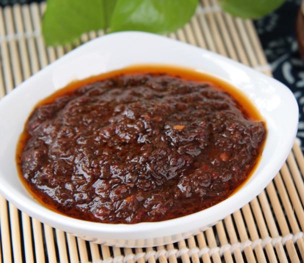 Chinese Sauces Explained: Soy Sauce, Oyster Sauce, Hoisin, and More