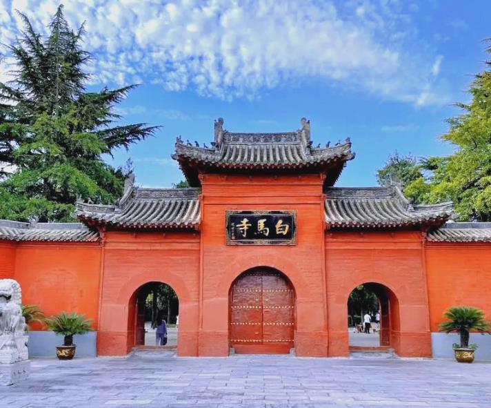 How to Start Practicing Chinese Buddhism: A Practical Beginner’s Guide